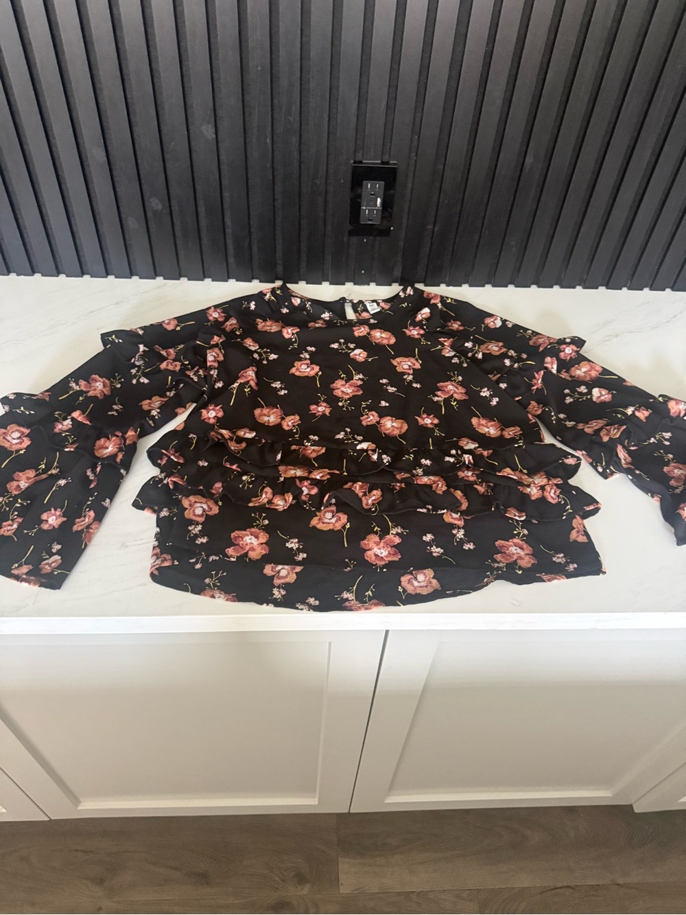Nordstrom Black Floral Ruffle Long-Sleeve Blouse